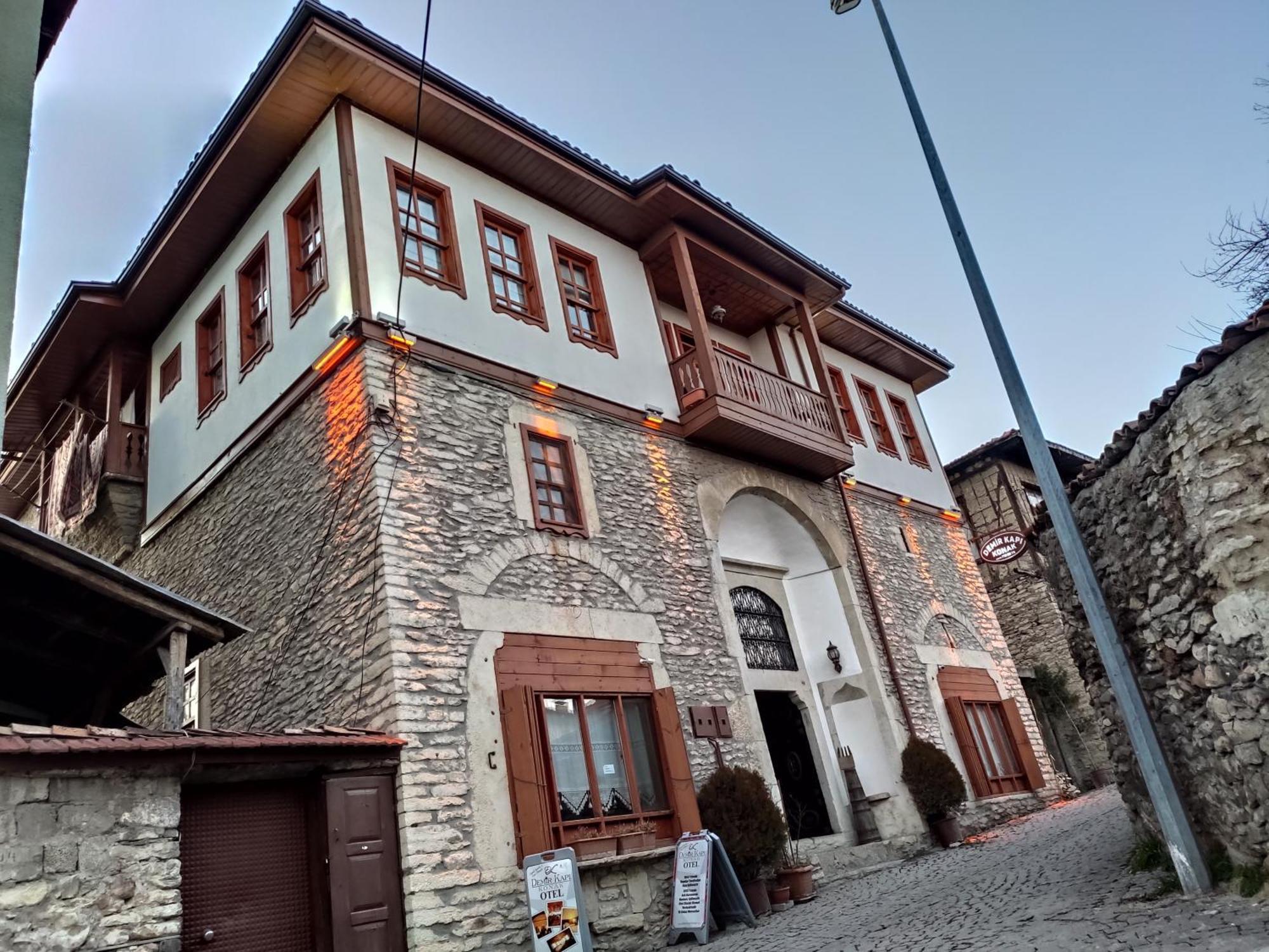 Demirkapi Konak Hotel ซาฟรานโบลู ภายนอก รูปภาพ